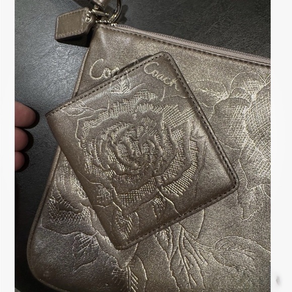 Coach Tan Floral Crossbody Bag w/Wallet - Picture 9 of 9